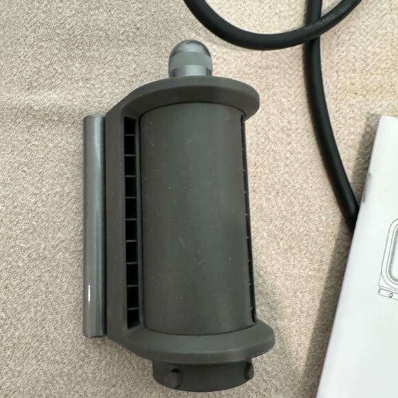 Dyson Hair Airwrap Styler Kit in Navy and Copper - Picture 4 of 9